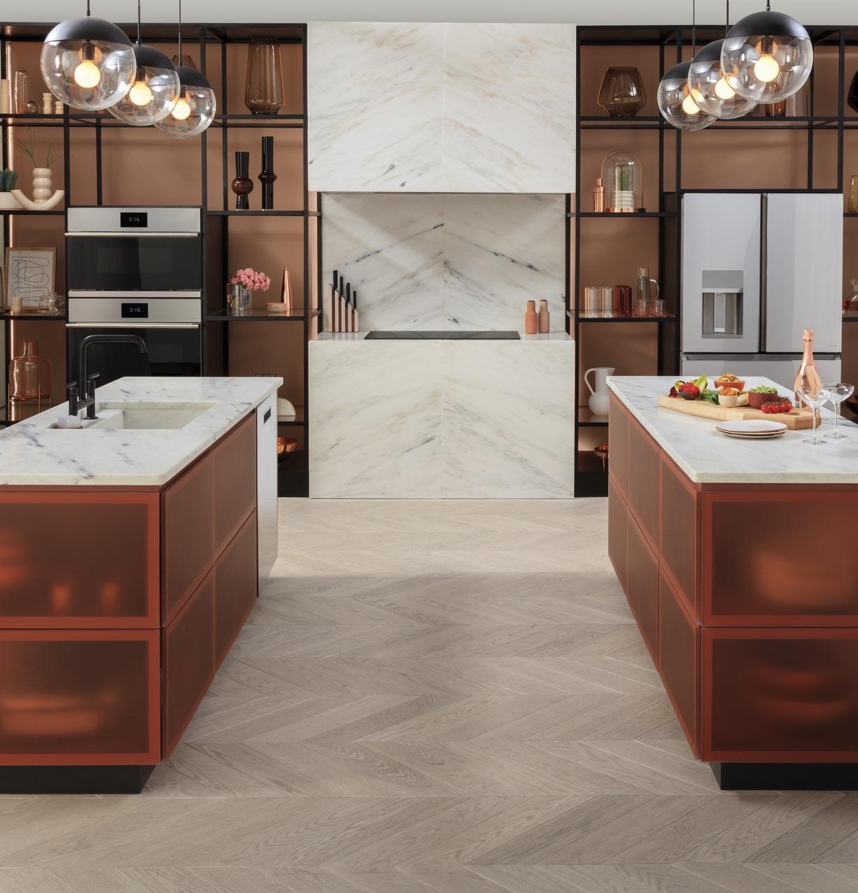 Cafe CTS70DM2NS5 CAF(EBACK)™ 30 Smart Single Wall Oven with Convection in Platinum Glass