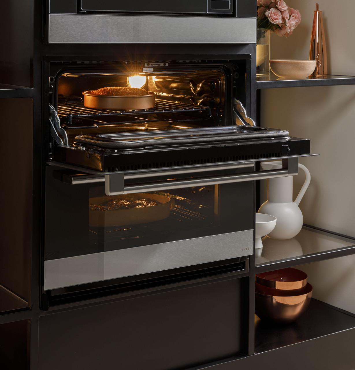 Cafe CTS92DM2NS5 CAF(EBACK)™ 30 Duo Smart Single Wall Oven in Platinum Glass