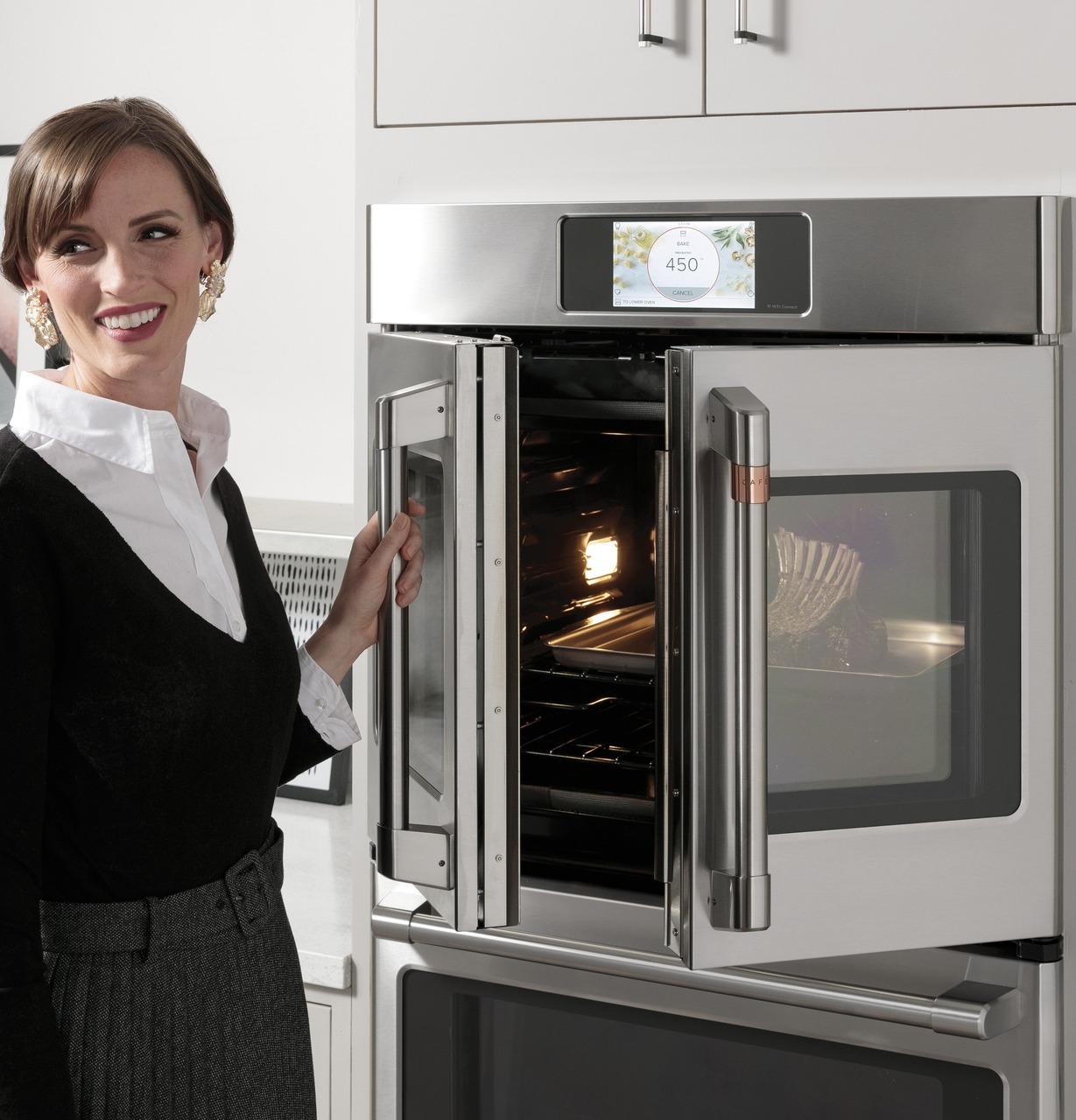 Cafe CTS90FP2NS1 CAF(EBACK)™ Professional Series 30 Smart Built-In Convection French-Door Single Wall Oven
