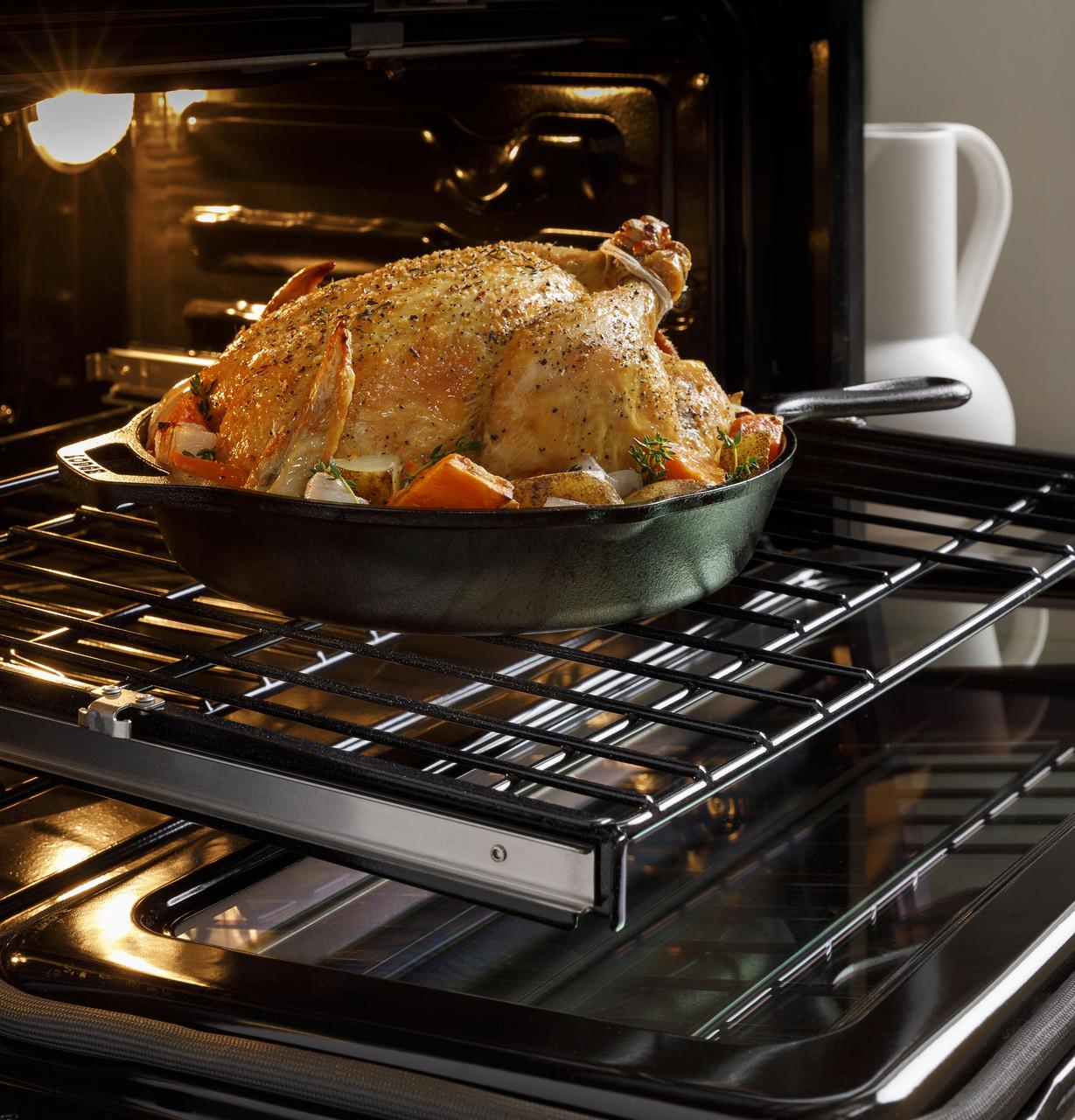 Cafe CTS92DM2NS5 CAF(EBACK)™ 30 Duo Smart Single Wall Oven in Platinum Glass