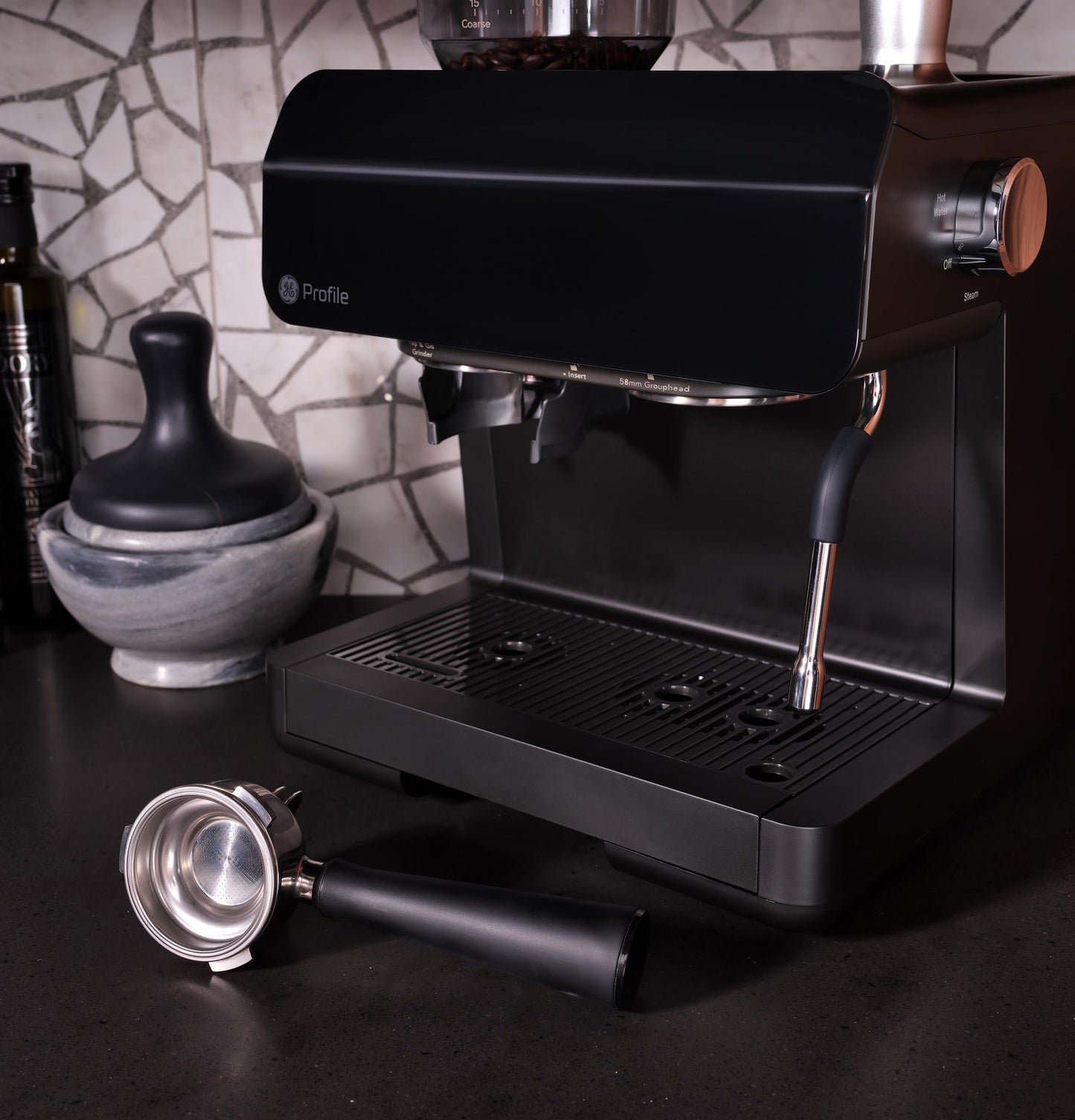 P7CESAS6RBB GE Profile™ Semi Automatic Espresso Machine + Frother