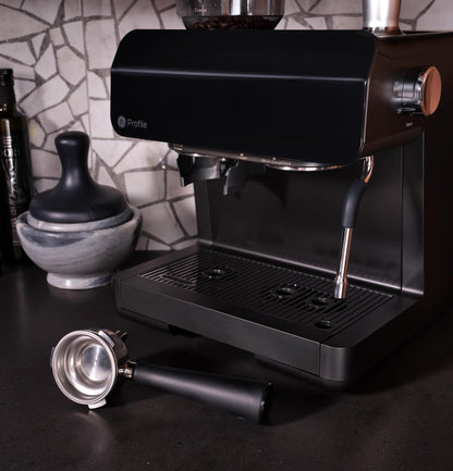 P7CESAS6RBB GE Profile™ Semi Automatic Espresso Machine + Frother